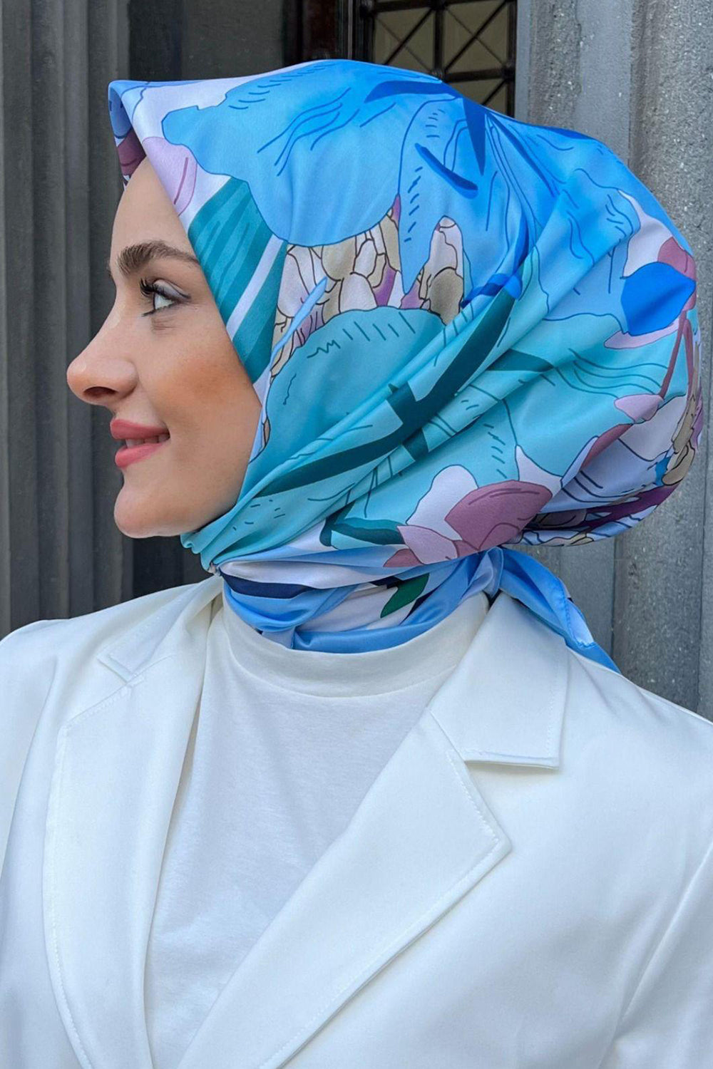 Premium Double Satin Royal Prints إيشارب دبل ساتان رويال