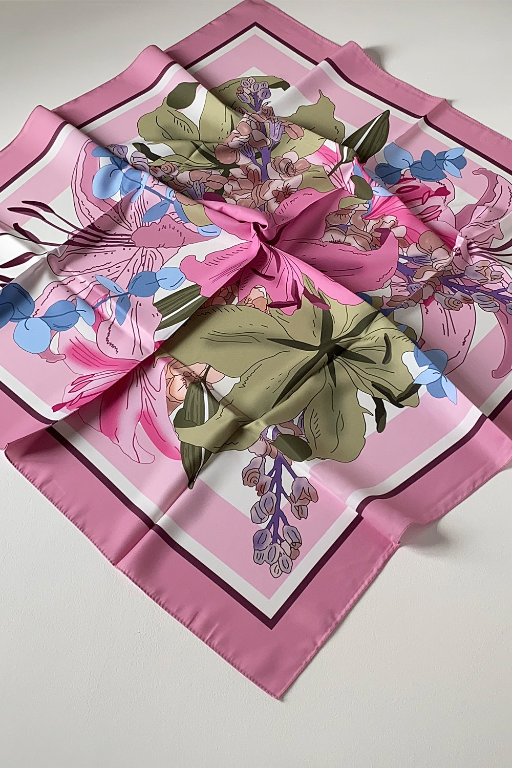Premium Double Satin Royal Prints إيشارب دبل ساتان رويال