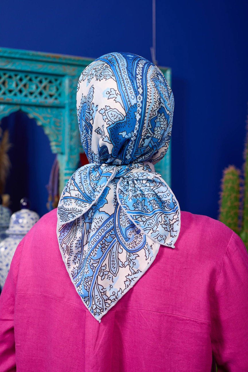 Marrakech Collection Soft Eşarp إيشارب سوفت من مجموعة مراكش باللون الازرق و الأبيض