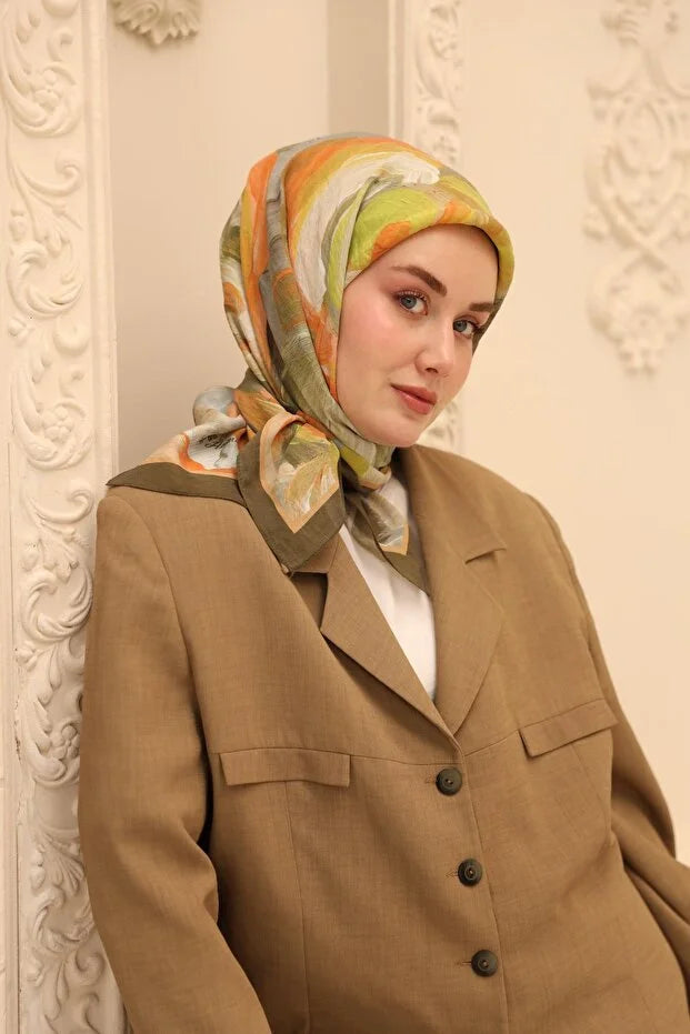 Olinda Scarf