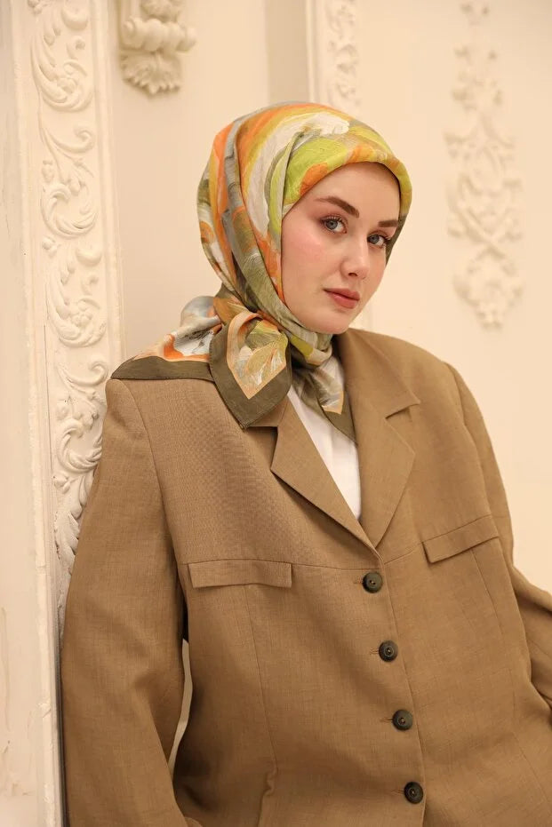 Olinda Scarf