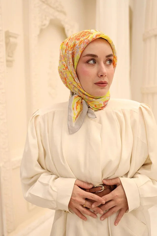 Olinda Scarf