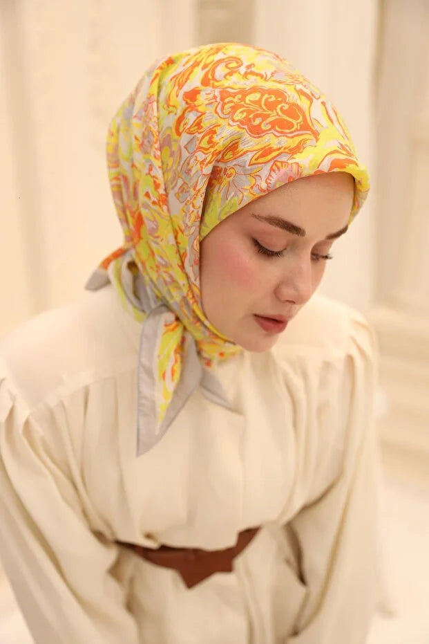 Olinda Scarf