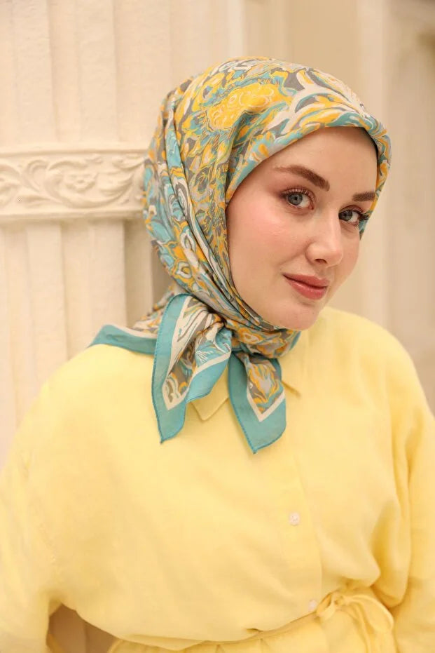 Olinda Scarf