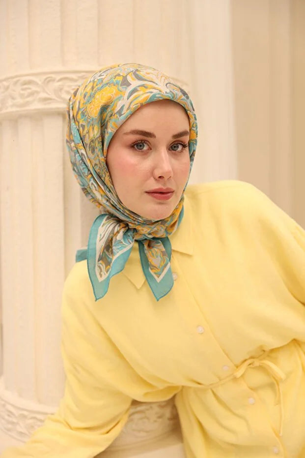 Olinda Scarf