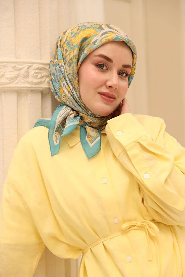 Olinda Scarf
