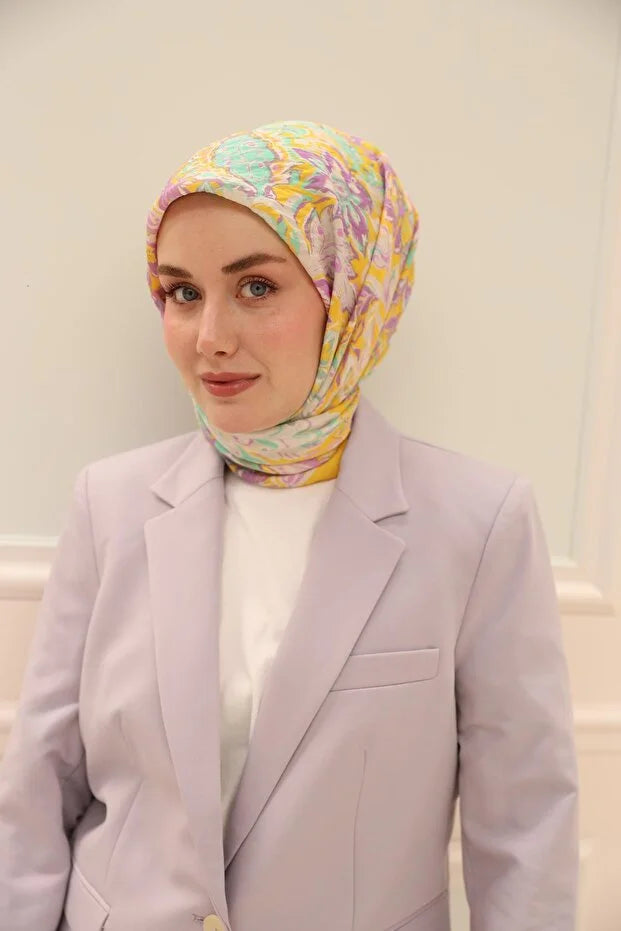 Olinda Scarf