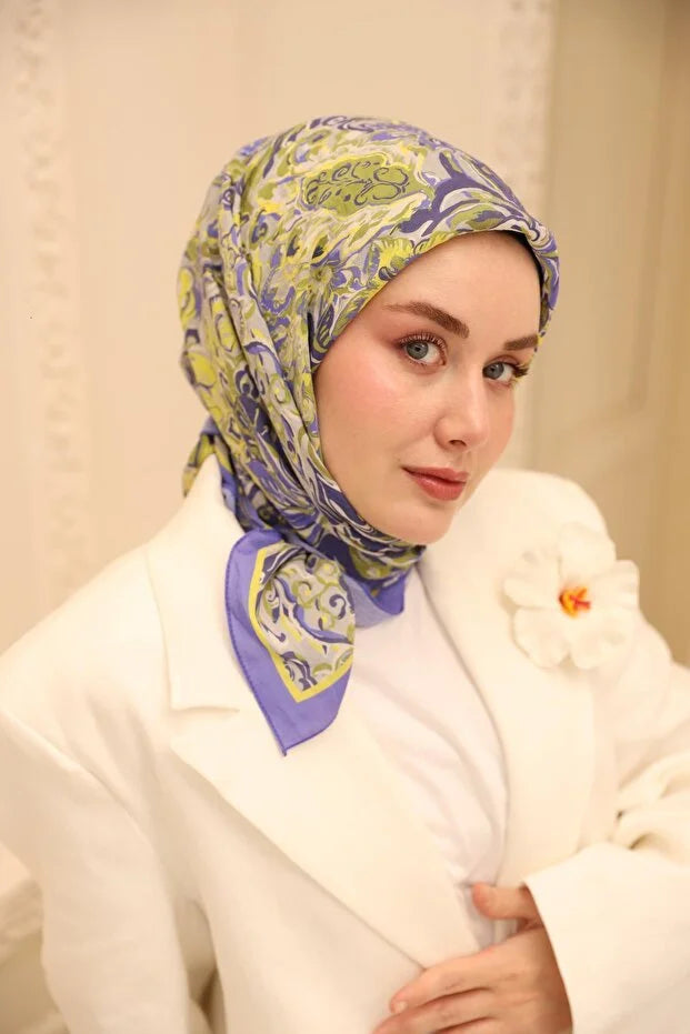 Olinda Scarf