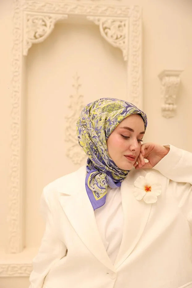 Olinda Scarf