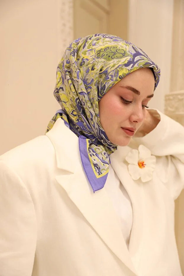 Olinda Scarf