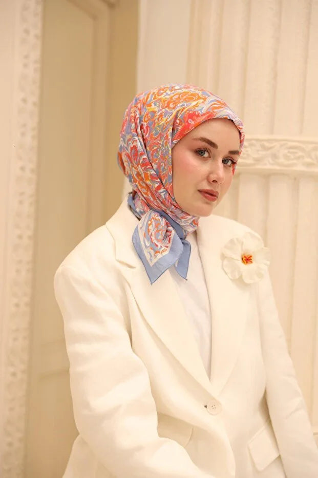 Olinda Scarf