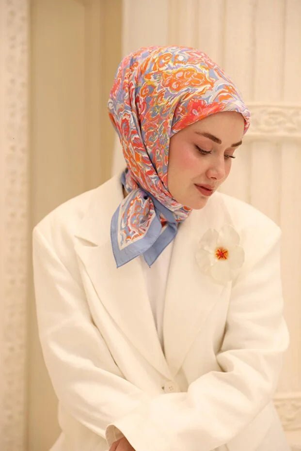 Olinda Scarf