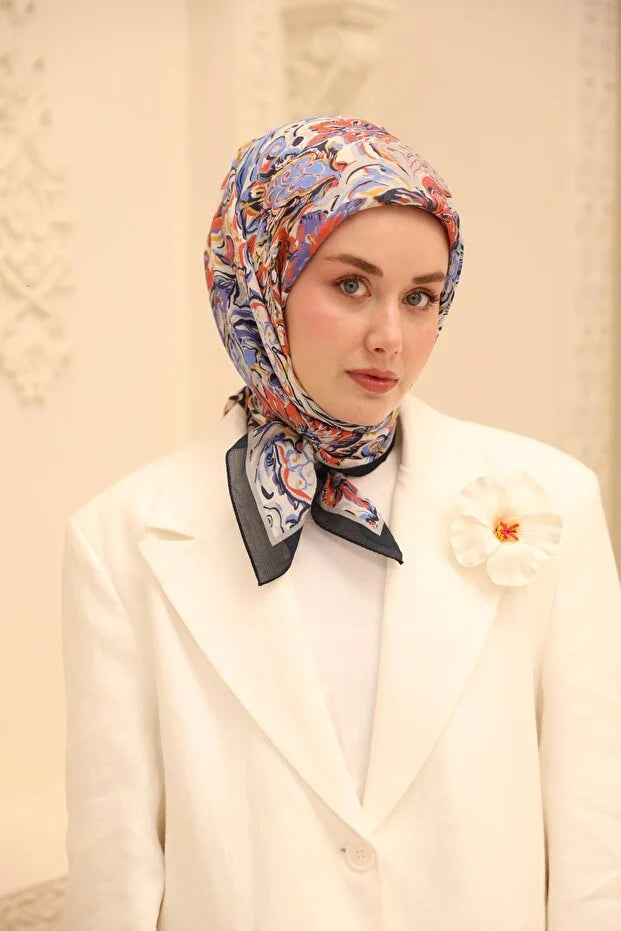 Olinda Scarf