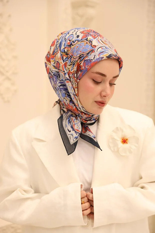 Olinda Scarf