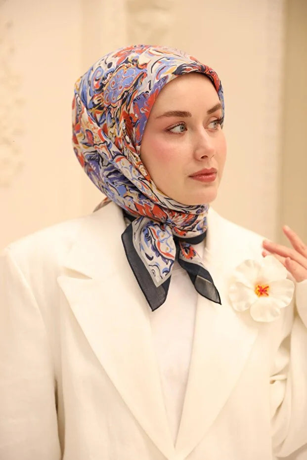 Olinda Scarf