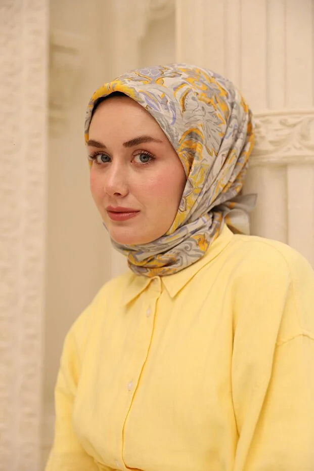 Olinda Scarf
