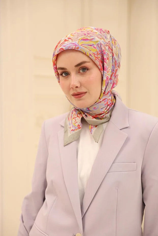 Olinda Scarf