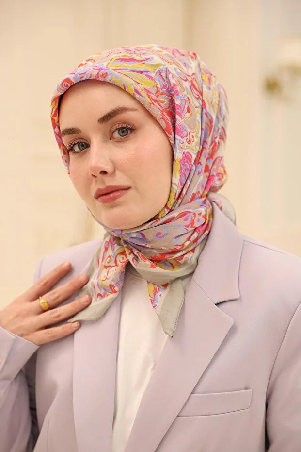 Olinda Scarf