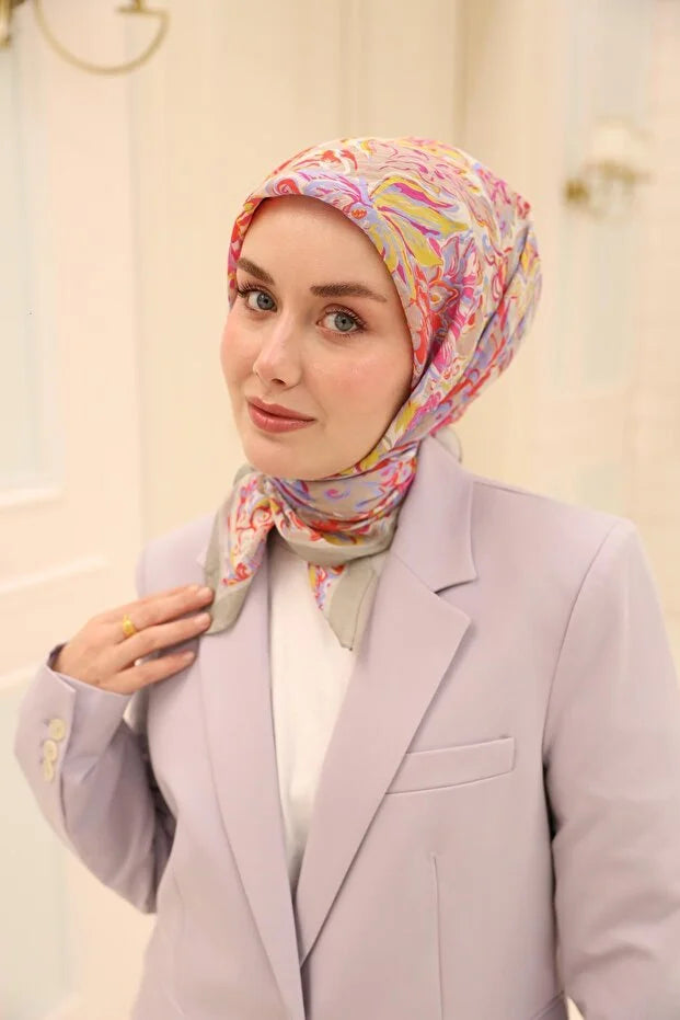 Olinda Scarf