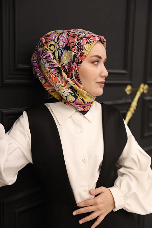 Olinda Scarf