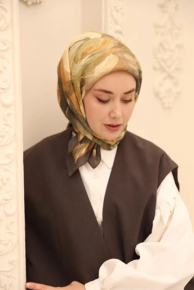 Olinda Scarf