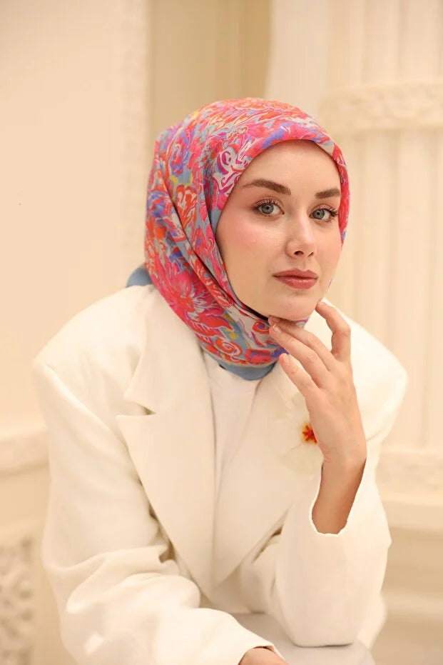 Olinda Scarf