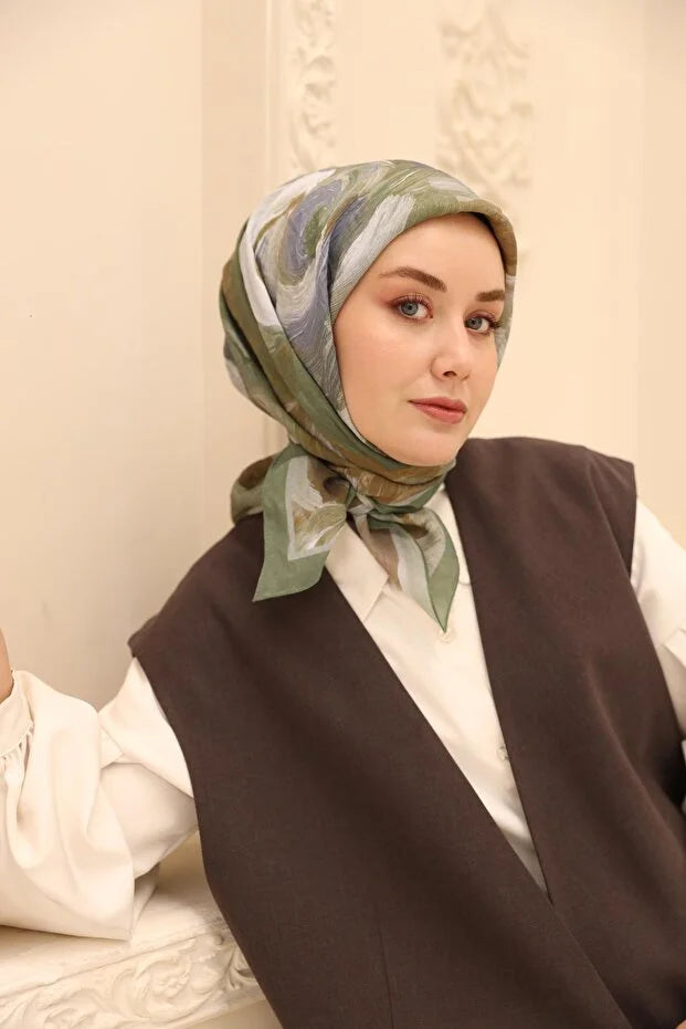 Olinda Scarf