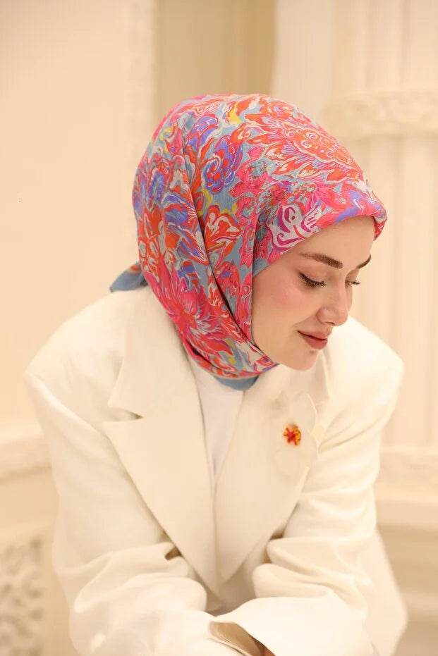 Olinda Scarf