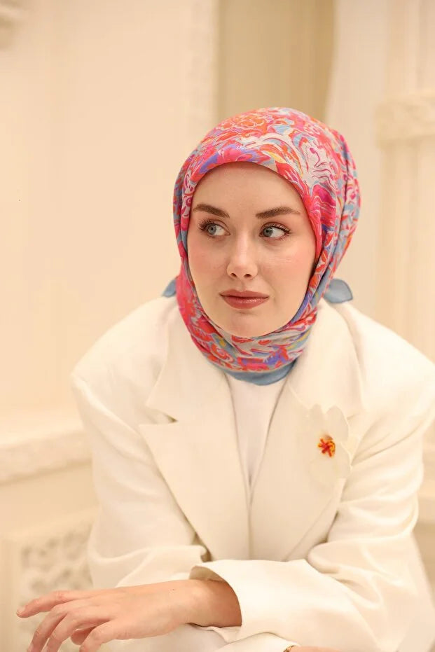 Olinda Scarf