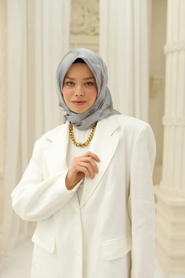 Shiny Scarf