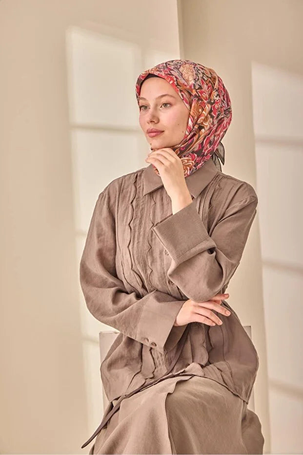 Olinda Scarf