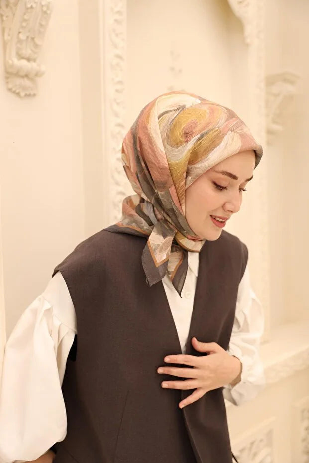 Olinda Scarf