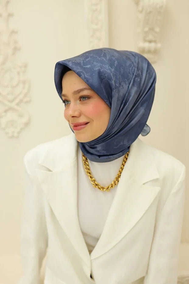 Shiny Scarf