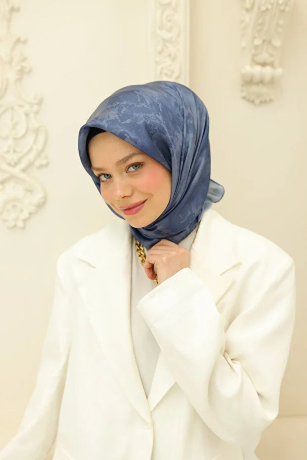 Shiny Scarf