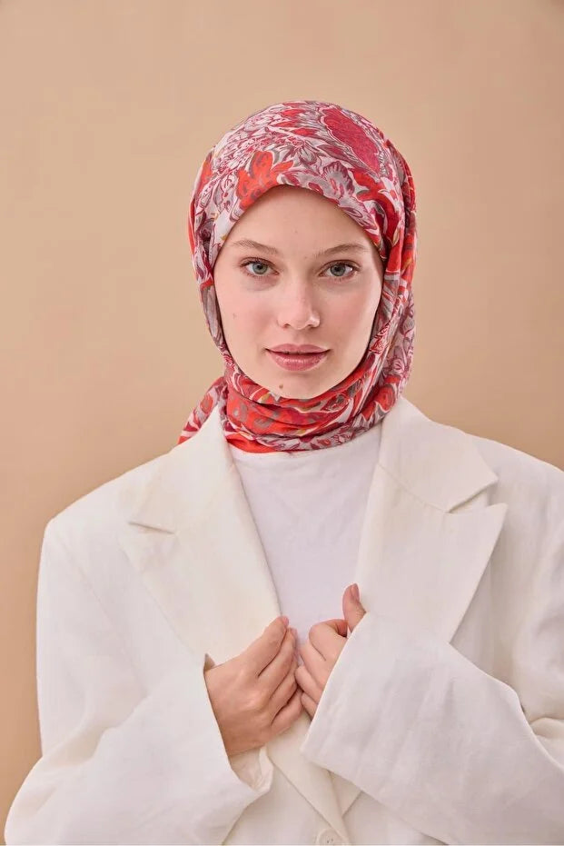 Olinda Scarf