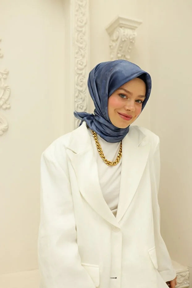 Shiny Scarf