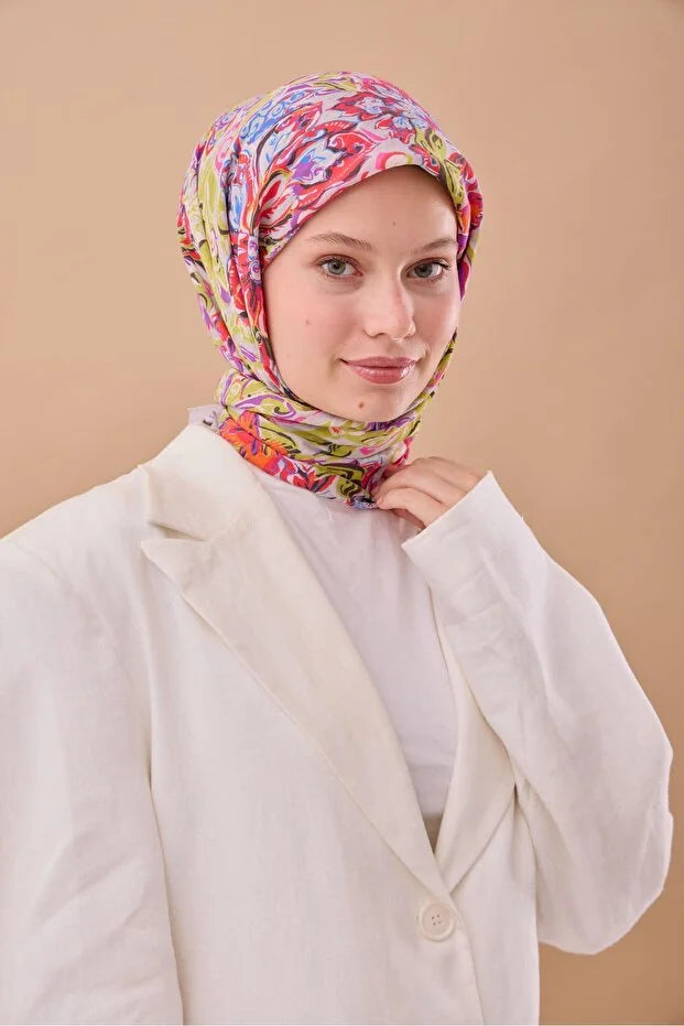 Olinda Scarf