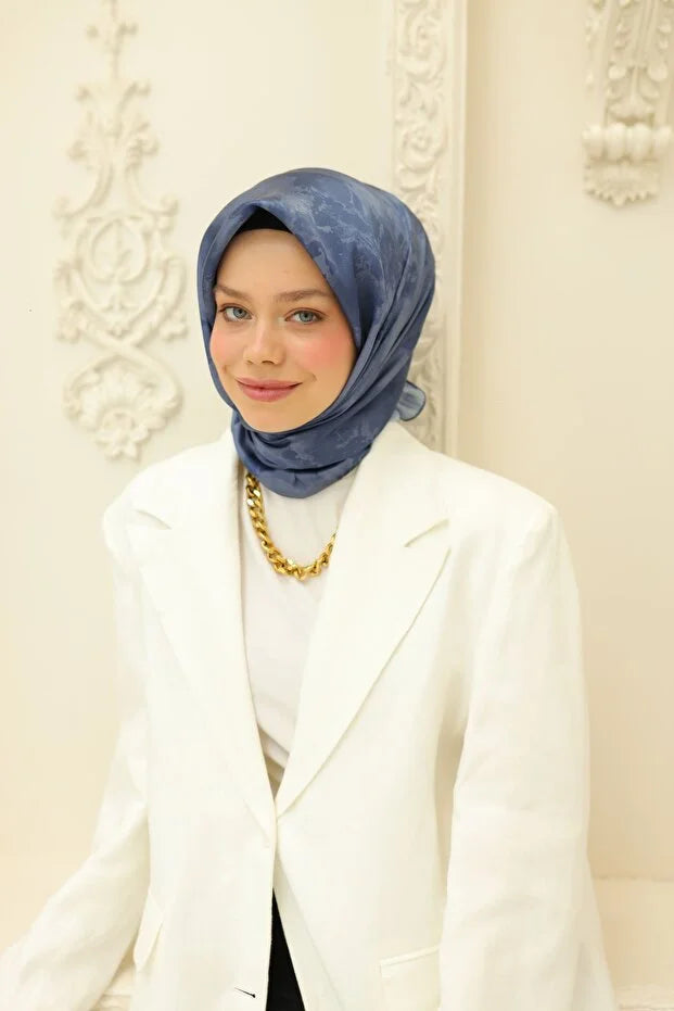 Shiny Scarf