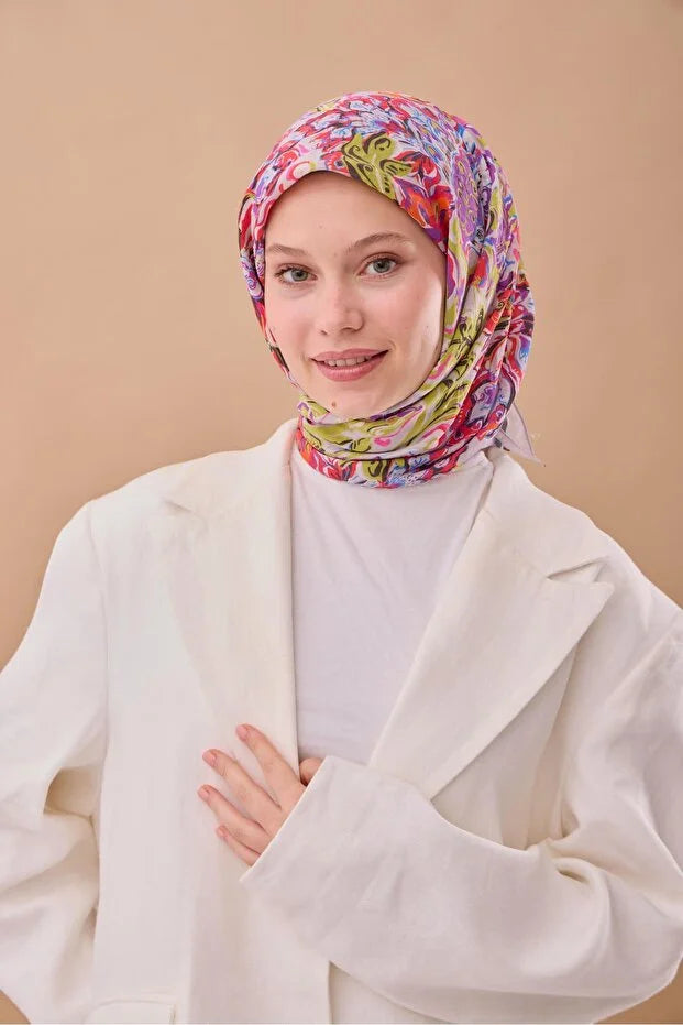 Olinda Scarf
