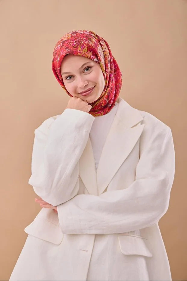 Olinda Scarf