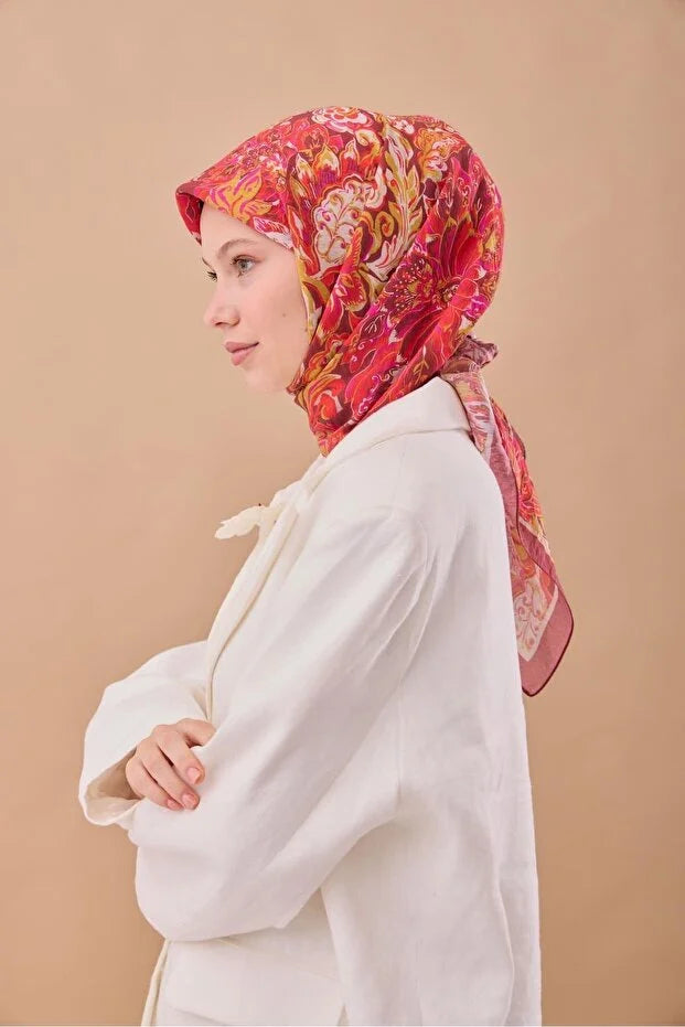 Olinda Scarf