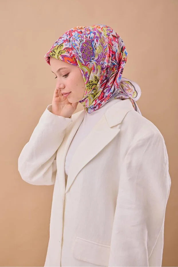 Olinda Scarf