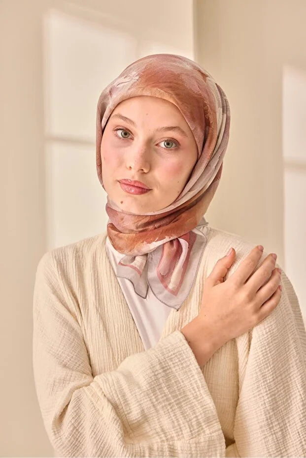 Olinda Scarf