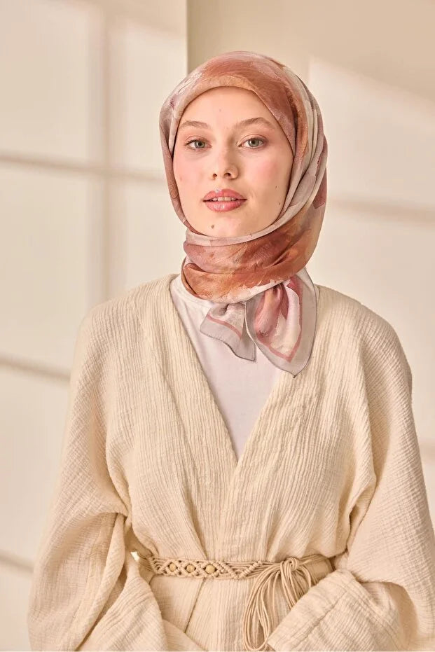 Olinda Scarf