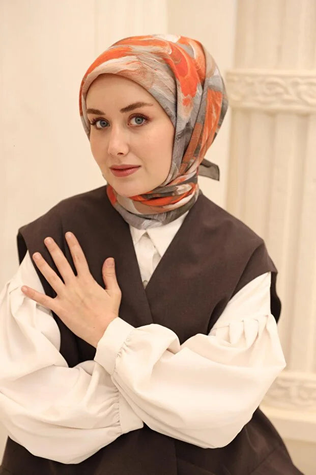 Olinda Scarf