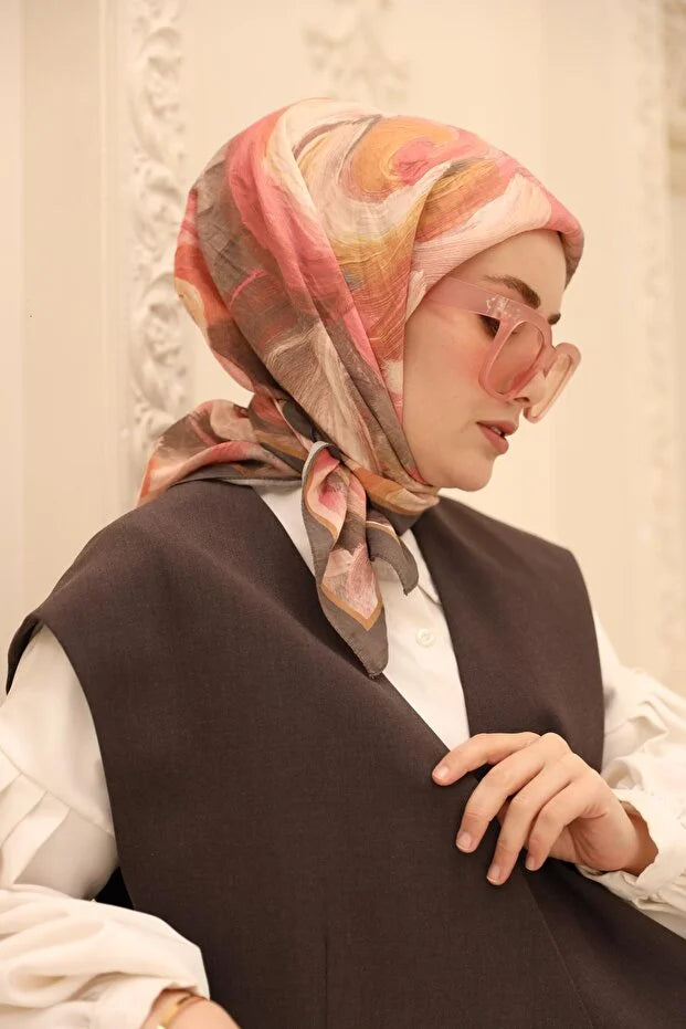 Olinda Scarf
