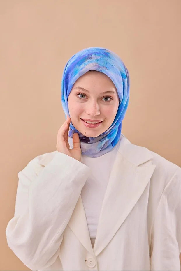 Olinda Scarf