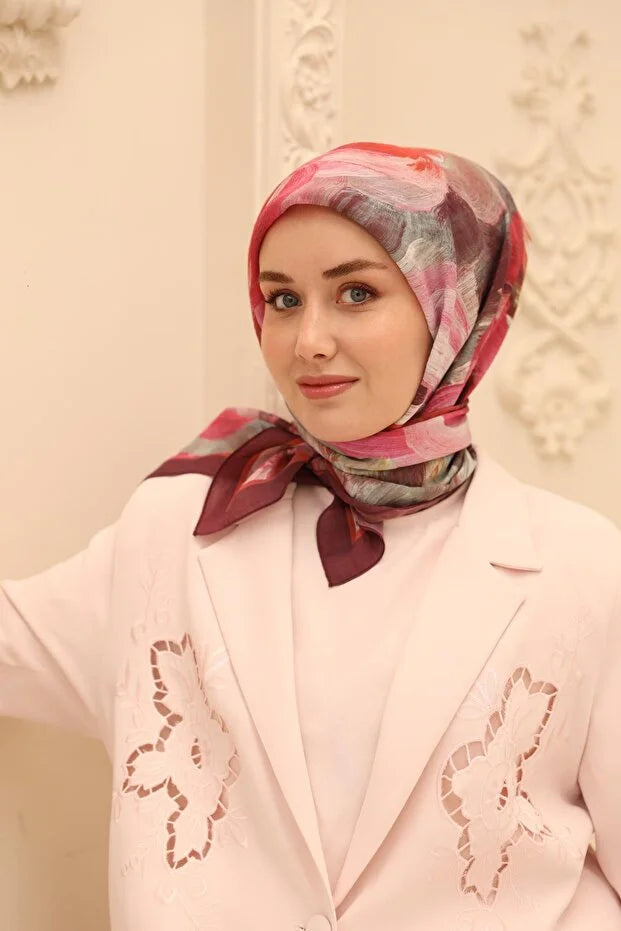 Olinda Scarf