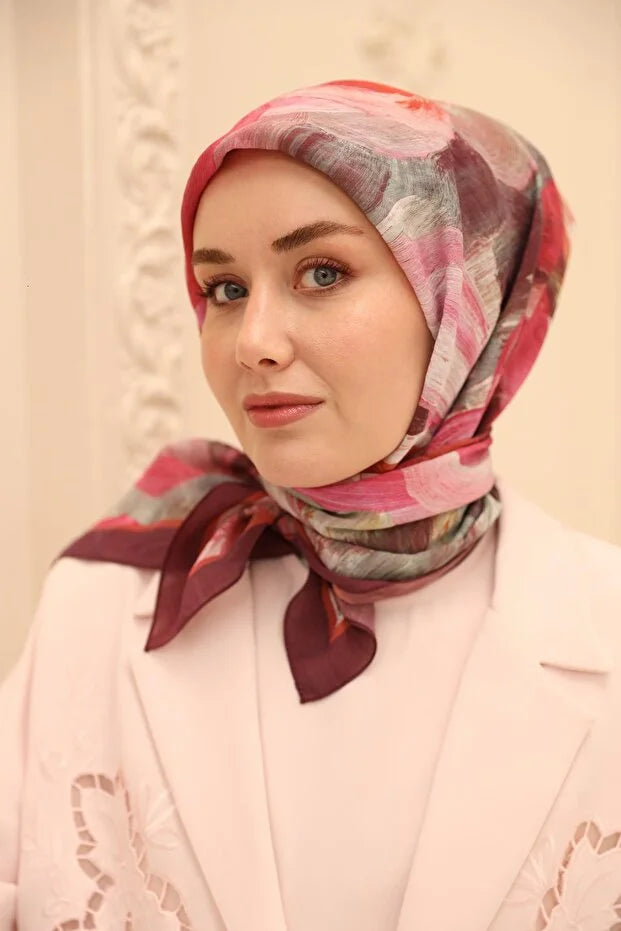 Olinda Scarf