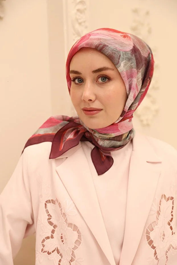 Olinda Scarf